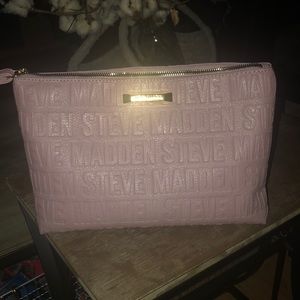 Steve Madden large zippered wristlet